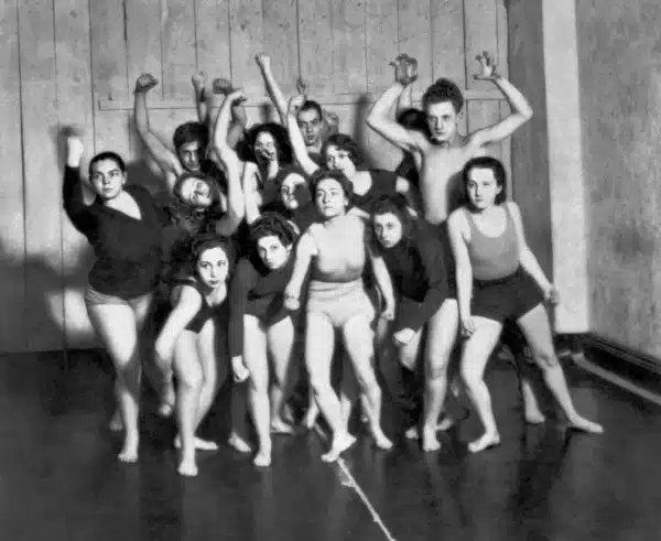 <i>Le New Dance Group, une danse coup de poing contre l’ignorance et les préjugés</i>, Sonia Schoonejans